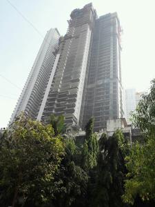 Gallery Cover Image of 1305 Sq.ft 2 BHK Apartment for buy in Malad East for 23500000