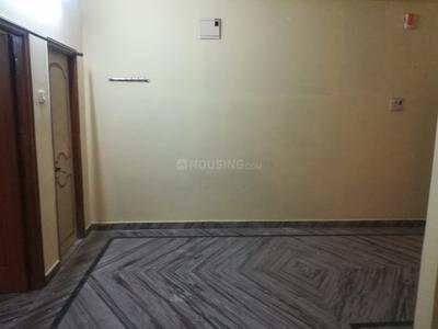 Gallery Cover Image of 1100 Sq.ft 2 BHK Apartment for rent in Nallakunta for 16000