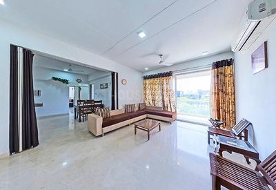 Gallery Cover Image of 2666 Sq.ft 4 BHK Apartment for buy in Shreeya Antilia, Thaltej for 24000000