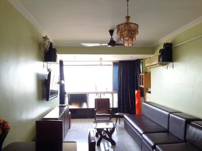 Gallery Cover Image of 1000 Sq.ft 1 BHK Apartment for buy in Colaba for 60000000