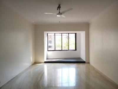 Gallery Cover Image of 1120 Sq.ft 2 BHK Apartment for buy in Vile Parle West for 32500000