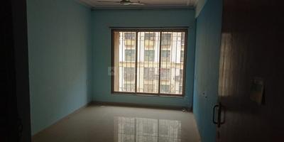 Gallery Cover Image of 575 Sq.ft 1 BHK Apartment for rent in Kandivali East for 20000