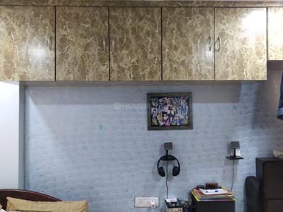 Gallery Cover Image of 225 Sq.ft 1 RK Apartment for buy in Malad West for 3100000