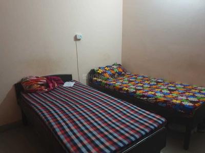 Bedroom Image of Radhe Radhe PG in Sector 39