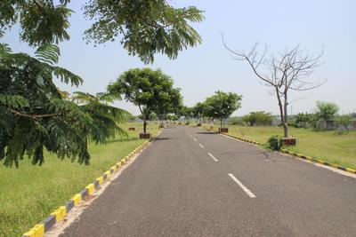 Gallery Cover Image of Sq.ft Residential Plot for buy in Tiruvallur for 639360