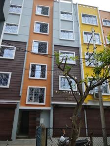 Gallery Cover Image of 1200 Sq.ft 3 BHK Independent Floor for buy in Dum Dum Cantonment for 3800000