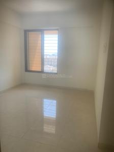 Gallery Cover Image of 850 Sq.ft 2 BHK Apartment for rent in Roongta Shree Tirumala Aashiyana Apartment, Rane Nagar for 9000