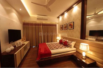 Gallery Cover Image of 2106 Sq.ft 3 BHK Apartment for buy in Green Field Colony for 14650000