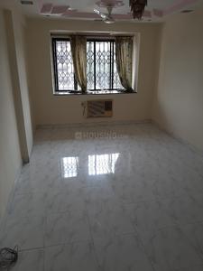 Gallery Cover Image of 800 Sq.ft 2 BHK Apartment for buy in Andheri West for 25000000