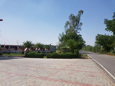 Gallery Cover Image of Sq.ft Residential Plot for buy in Shanti Nagar for 450000