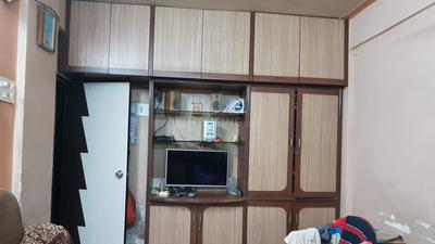 Gallery Cover Image of 750 Sq.ft 1 BHK Apartment for buy in Ghatkopar East for 13500000
