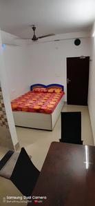 Gallery Cover Image of 350 Sq.ft 1 BHK Independent House for rent in Nazirabad for 4400
