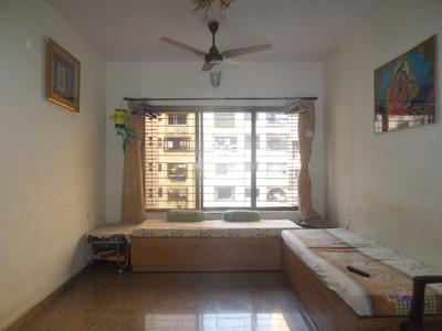 Gallery Cover Image of 1000 Sq.ft 2 BHK Apartment for buy in Borivali West for 16500000