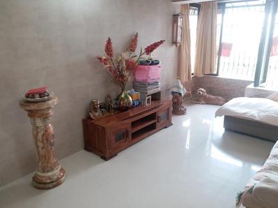 Gallery Cover Image of 650 Sq.ft 1 BHK Apartment for buy in Andheri West for 20000000