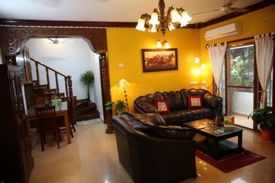 Gallery Cover Image of 1500 Sq.ft 3 BHK Apartment for buy in Abiramapuram for 27500000
