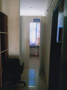 Gallery Cover Image of 696 Sq.ft 1 BHK Independent House for rent in Omaxe Galleria, Sector 14 for 9000