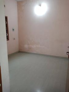 Gallery Cover Image of 650 Sq.ft 1 BHK Independent House for rent in Mudichur for 5000