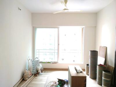 Gallery Cover Image of 600 Sq.ft 1 BHK Apartment for buy in Malad West for 10800000