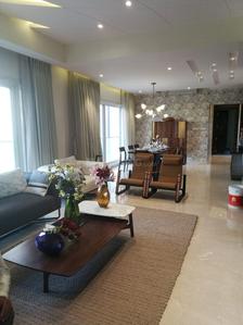 Gallery Cover Image of 2500 Sq.ft 4 BHK Apartment for buy in Mulund West for 39500000
