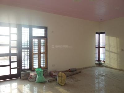 5+ BHK Independent House