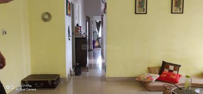 Gallery Cover Image of 1082 Sq.ft 3 BHK Apartment for rent in Goregaon East for 25000