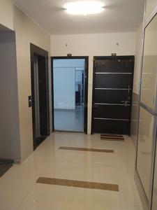Gallery Cover Image of 610 Sq.ft 1 BHK Apartment for buy in Borivali West for 10500000