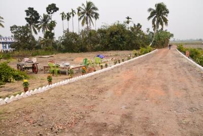 Gallery Cover Image of Sq.ft Residential Plot for buy in Bhatpara for 485000