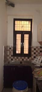Gallery Cover Image of 980 Sq.ft 2 BHK Independent Floor for buy in Sector 78 for 2560000