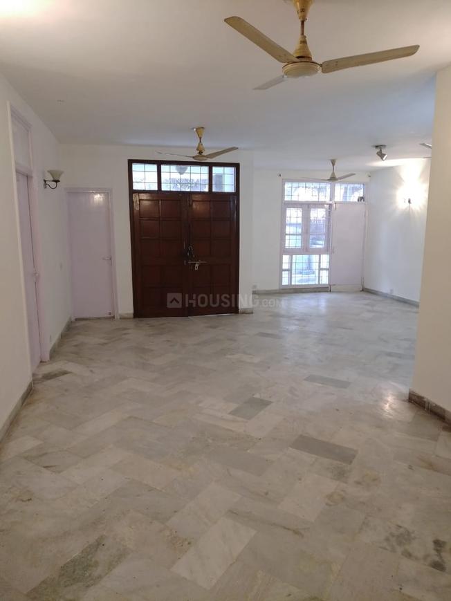 3 BHK Flats Near Nakshatra - Fortune Select Global, DLF Phase 3 