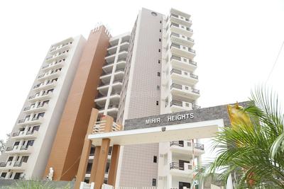 Gallery Cover Image of 1475 Sq.ft 3 BHK Apartment for buy in Rishi Nagar for 5300000