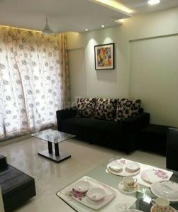 Gallery Cover Image of 720 Sq.ft 2 BHK Apartment for buy in Malad West for 8300000