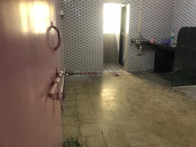 Gallery Cover Image of 325 Sq.ft 1 RK Apartment for rent in Parel for 14000