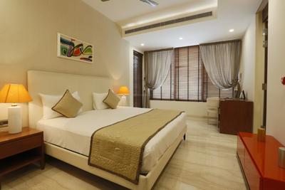 4 BHK फ़्लैट