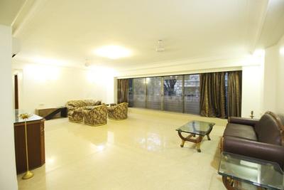 Gallery Cover Image of 1800 Sq.ft 3 BHK Apartment for rent in Bandra West for 200000