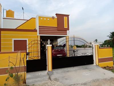 Gallery Cover Image of 650 Sq.ft 1 BHK Independent House for buy in Guduvancheri for 2800000