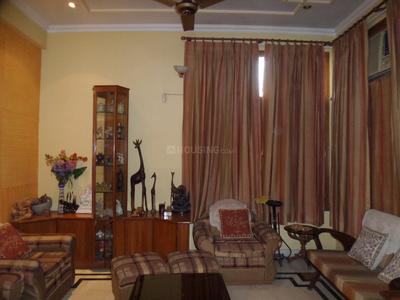 5+ BHK Independent House