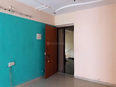 Gallery Cover Image of 1300 Sq.ft 2.5 BHK Apartment for rent in Shiv Valley, Kalyan West for 14000