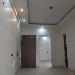 Gallery Cover Image of 1050 Sq.ft 2 BHK Apartment for buy in Sector 110 for 2800000
