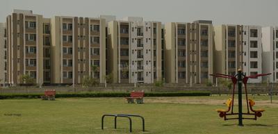Gallery Cover Image of 900 Sq.ft 2 BHK Apartment for buy in Wave City for 3000000