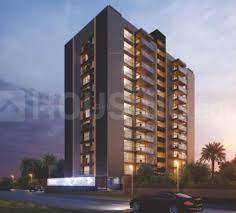 Gallery Cover Image of 6728 Sq.ft 5 BHK Apartment for buy in Madhav Oeuvre, Bodakdev for 70600000