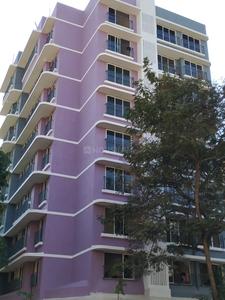 Gallery Cover Image of 400 Sq.ft 1 BHK Apartment for buy in Borivali East for 9828000