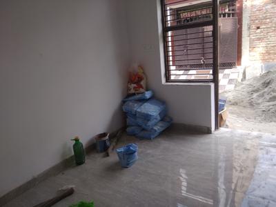 Gallery Cover Image of 750 Sq.ft 2 BHK Independent House for buy in Sector 105 for 4400000