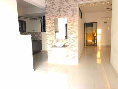 Gallery Cover Image of 1350 Sq.ft 3 BHK Apartment for buy in Kalyan Nagar for 6500000