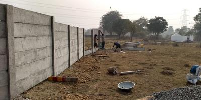 Gallery Cover Image of Sq.ft Residential Plot for buy in Rabindra Nagar for 450000