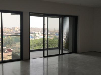 Gallery Cover Image of 1850 Sq.ft 3 BHK Independent Floor for buy in Santacruz West for 74500000