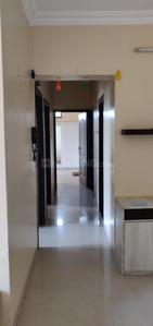 Gallery Cover Image of 1050 Sq.ft 2 BHK Apartment for rent in K Raheja Heights, Malad East for 44000
