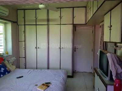 Gallery Cover Image of 650 Sq.ft 1 BHK Apartment for buy in Prabhadevi for 25000000