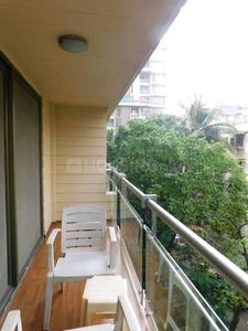 Gallery Cover Image of 1200 Sq.ft 3 BHK Apartment for rent in Juhu for 125000