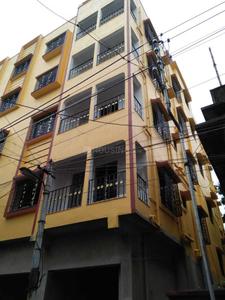 Gallery Cover Image of 500 Sq.ft 1 BHK Independent Floor for buy in Dum Dum Cantonment for 1300000