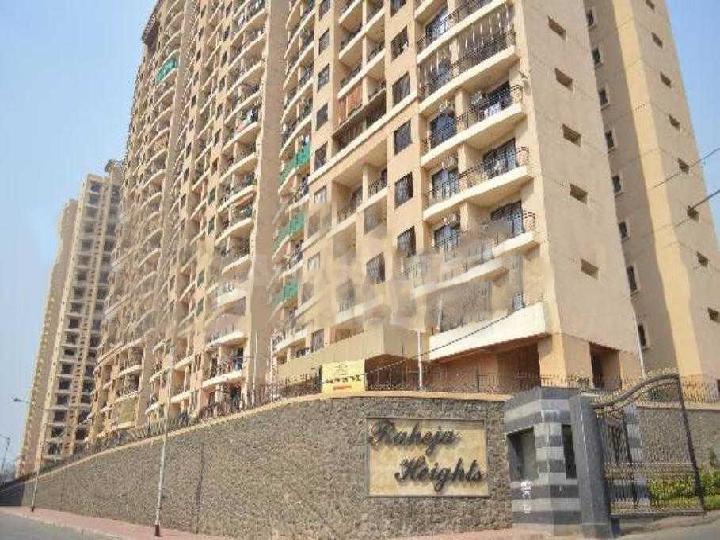 2 BHK Apartment for rent in Malad East, Mumbai 1200 Sqft. Housing